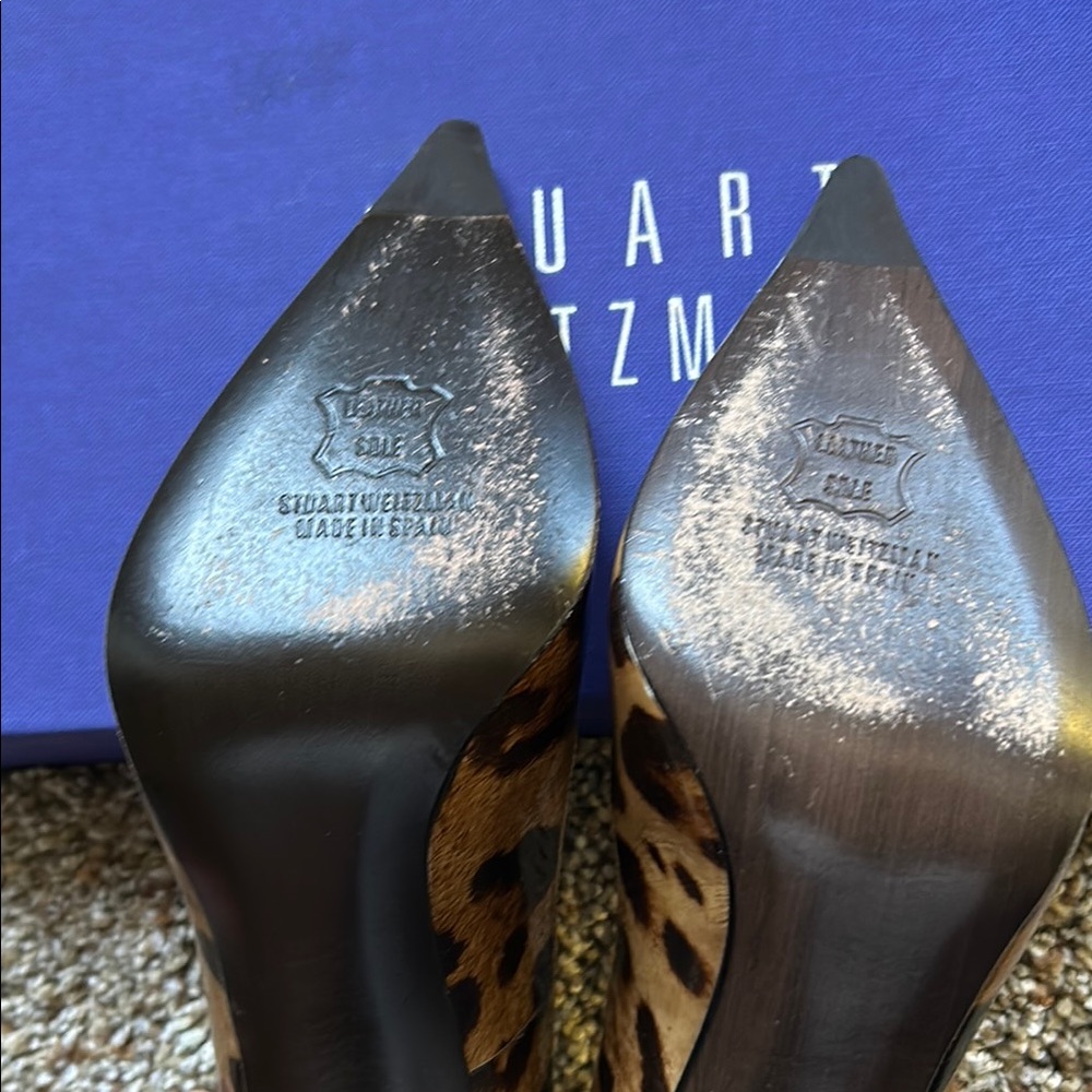 Stuart Weitzman Brown and Black Heels with Leopard Print - Picture 5 of 8